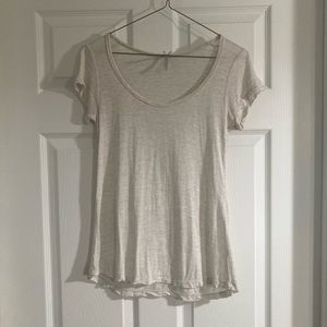 Cream- Heather Short Sleeve Tee, Size M